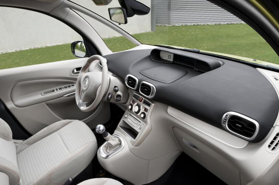  Citroen C3 Picasso 2009 года  (фото 215 из 242)